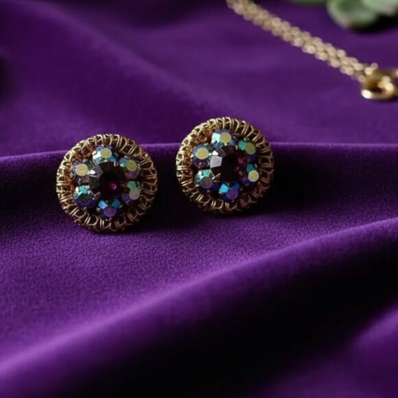 Vintage Jewelry - Vintage Aurora Borealis Rhinestone Clip On Earrings Blue Gold